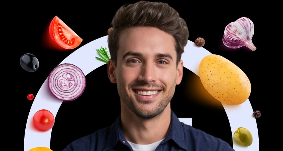 Homem em pé diante de um círculo formado por diversos vegetais coloridos, destacando a variedade e frescor dos alimentos.